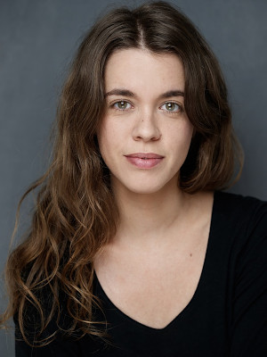 Pauline HELLY